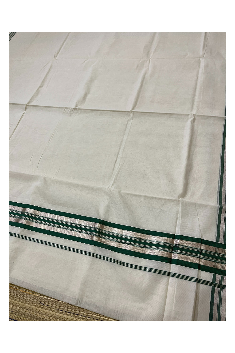 Southloom™ Handloom Premium Kerala Saree with Green and Silver Kasavu Border