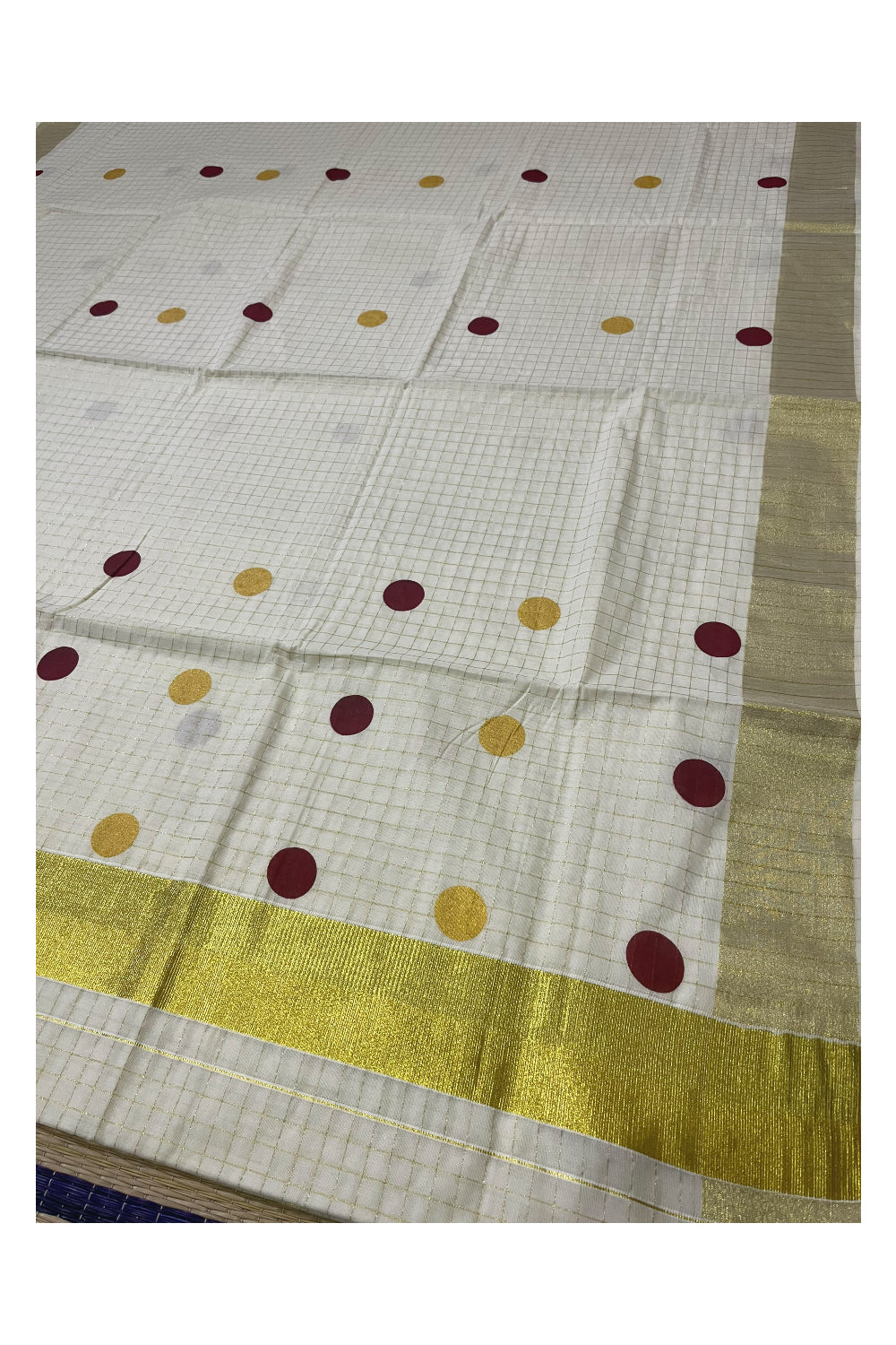 Southloom Micro Check Kasavu Saree with Maroon and Golden Polka Dot Prints Across Body (Onam Saree 2023)