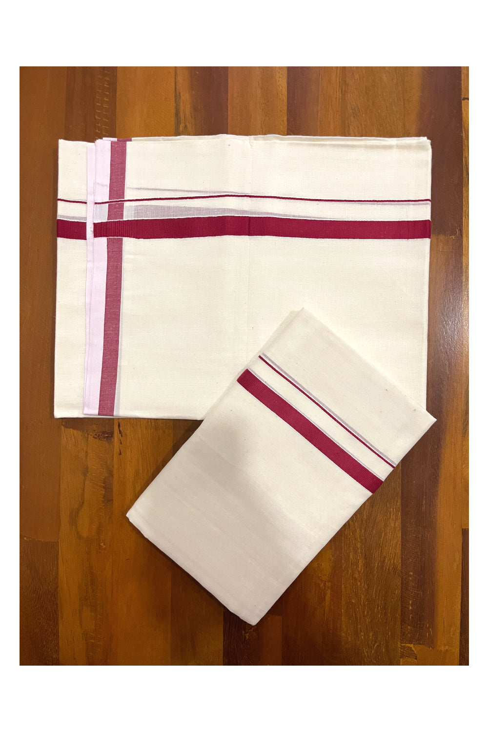 Kerala Cotton Mundum Neriyathum Single (Set Mundu) with Maroon 0.5 inch Kara 2.75 Mtrs