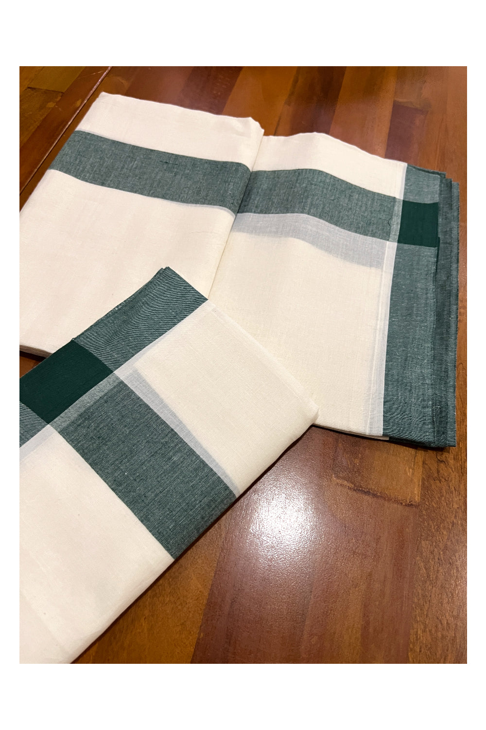 Kerala Cotton Mulloth Mundum Neriyathum Single (Set Mundu) with Green Border 2.80 Mtrs (Extra Soft Cotton)