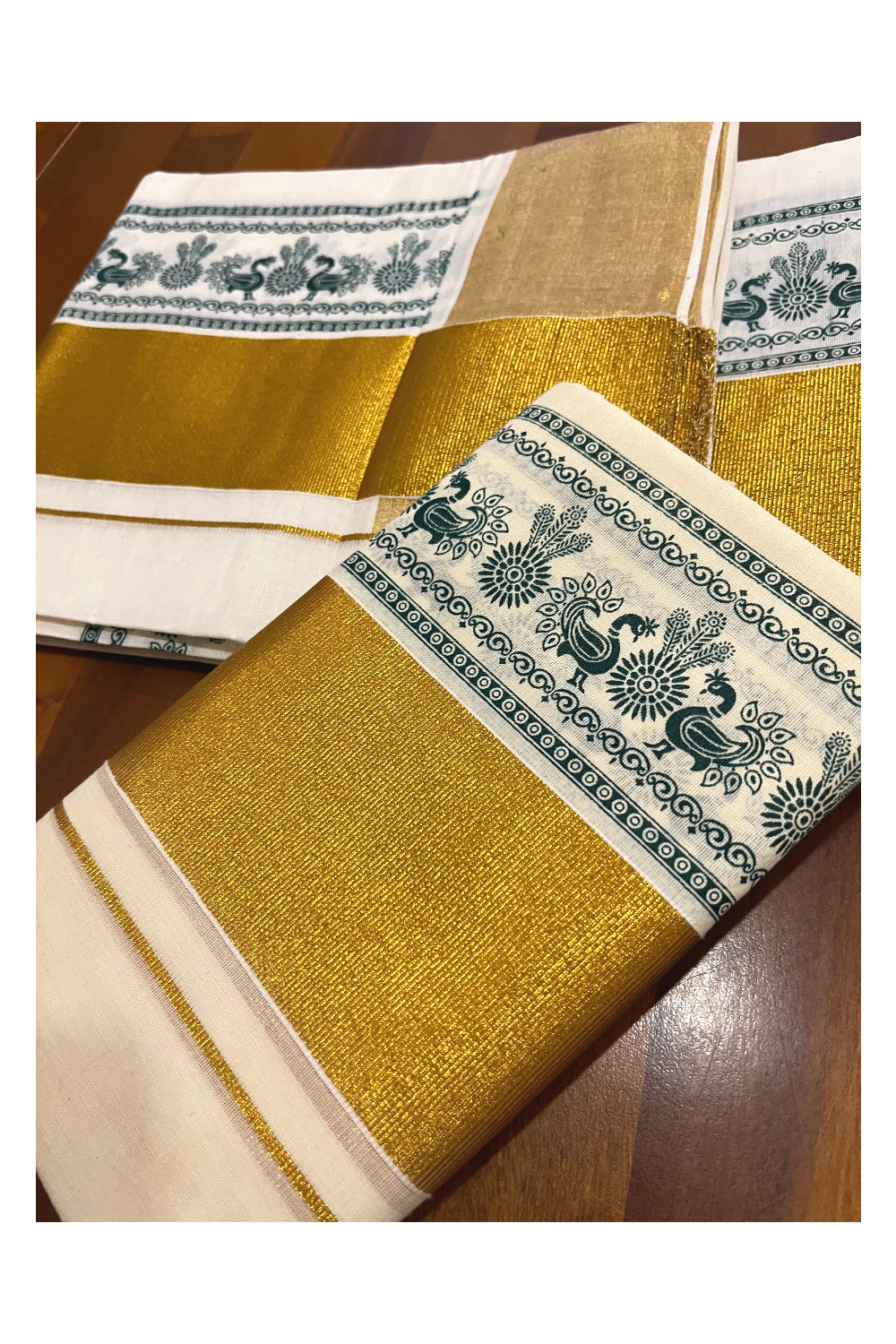 Pure Cotton Kerala Single Set Mundu (Mundum Neriyathum) with Green Block Printed Kasavu Border (Onam 2023 Set Mundu)