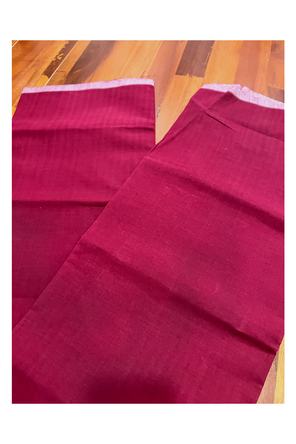 Southloom Maroon Single Mundu / Otta Mundu / Lungi (South Indian Kerala Dhoti)