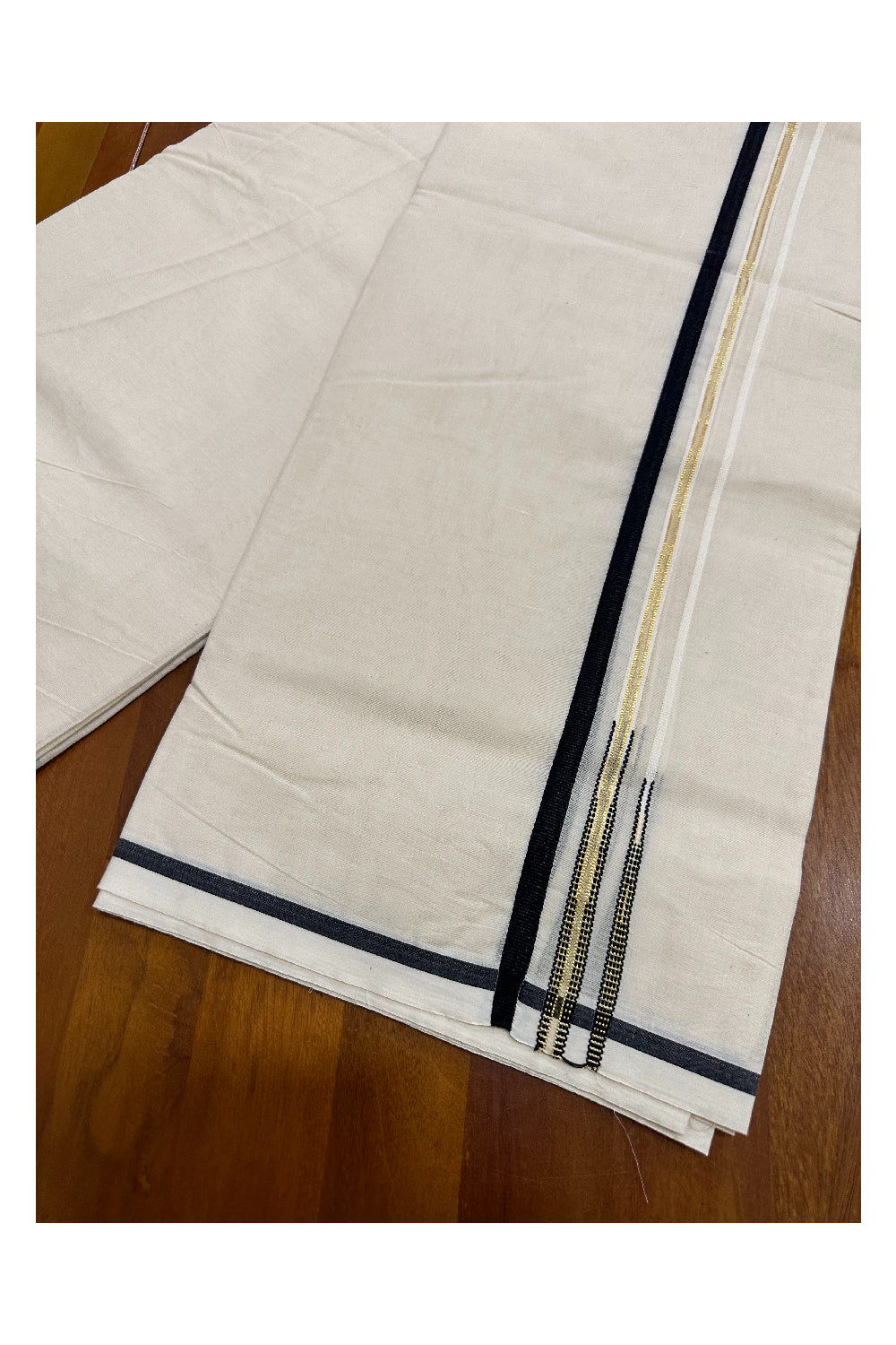 Kerala Pure Cotton Mundu with Black Puliyilakkara Double Chutti Kasavu Border (Onam Mundu 2023)