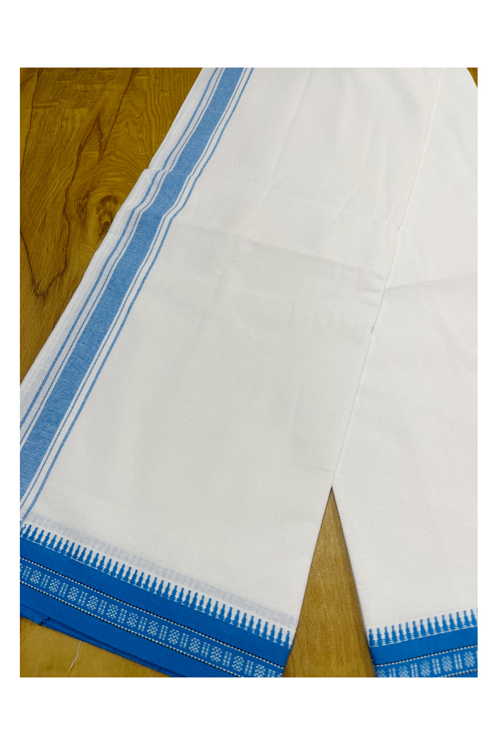 Southloom White And Blue Single Mundu / Otta Mundu / Lungi (South Indian Kerala Dhoti)