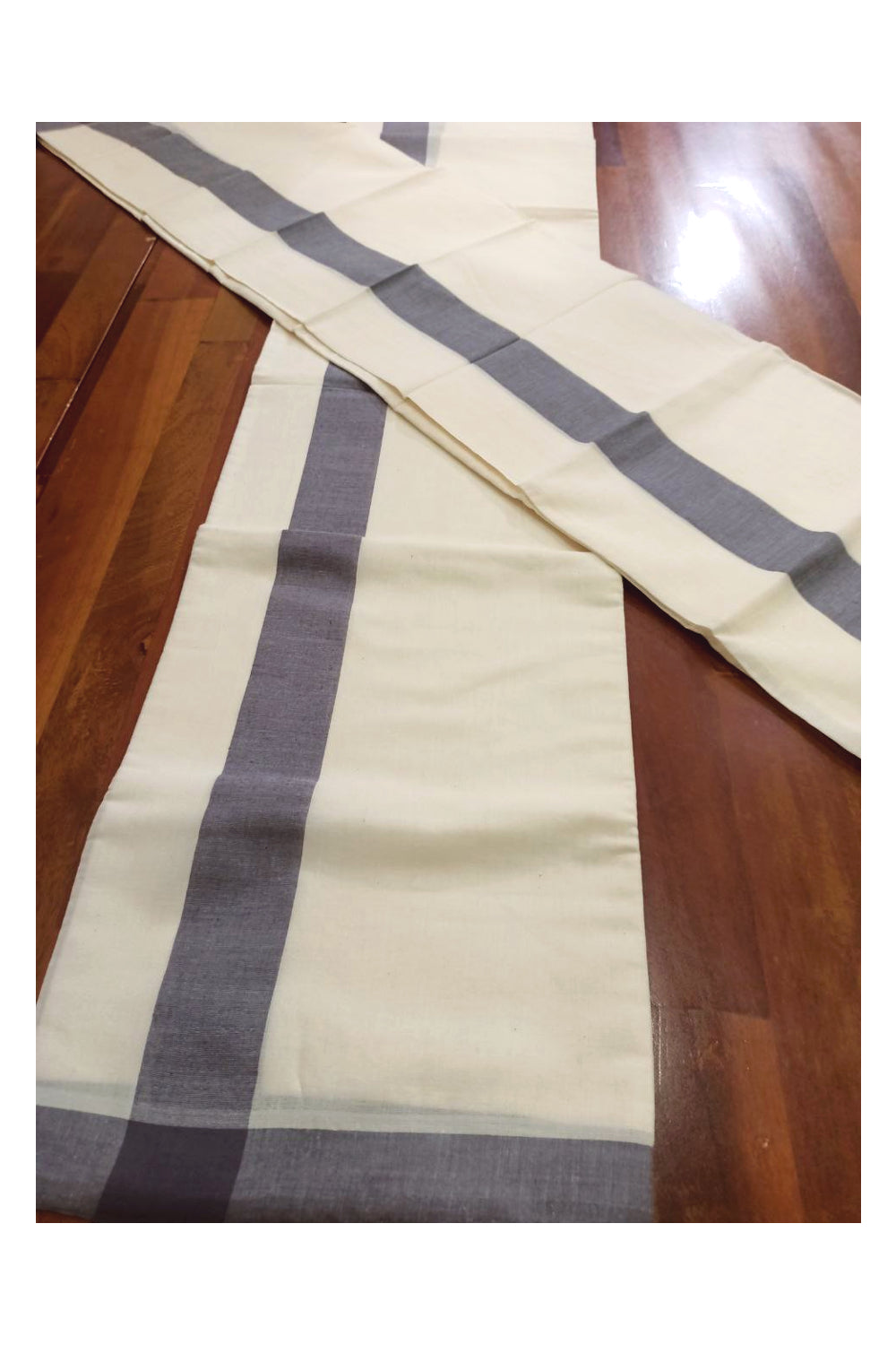 Kerala Mulloth Cotton Single Mundum Neriyathum with Grey Border (Extra Soft Cotton)