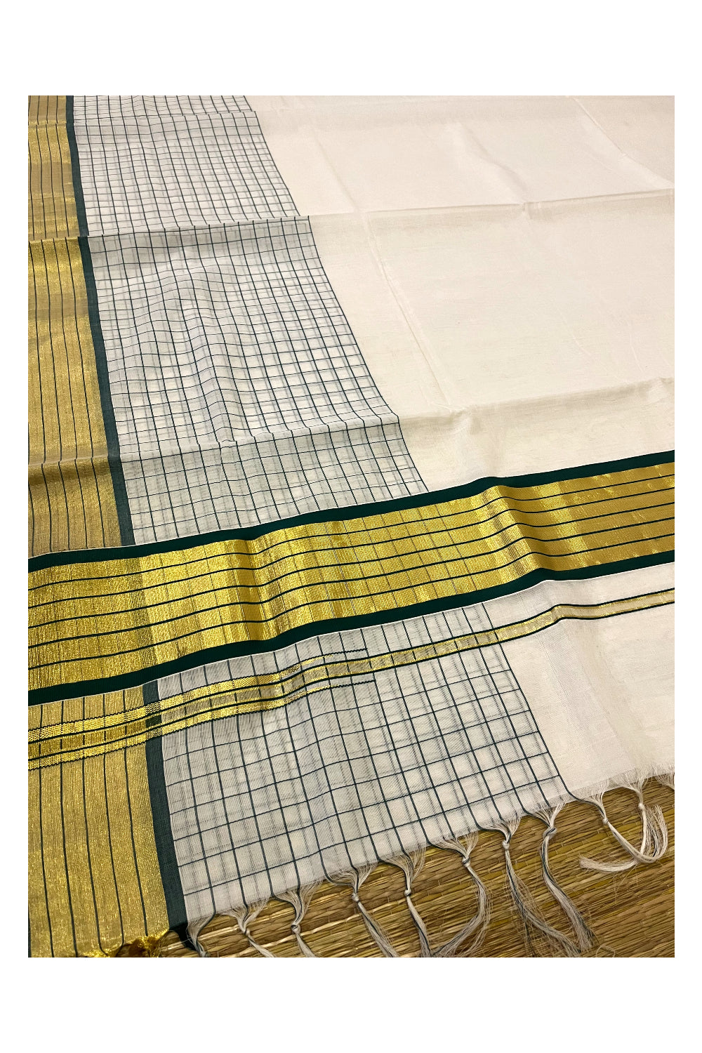 Southloom Premium Handloom Cotton Saree with Green and Kasavu Lines Border