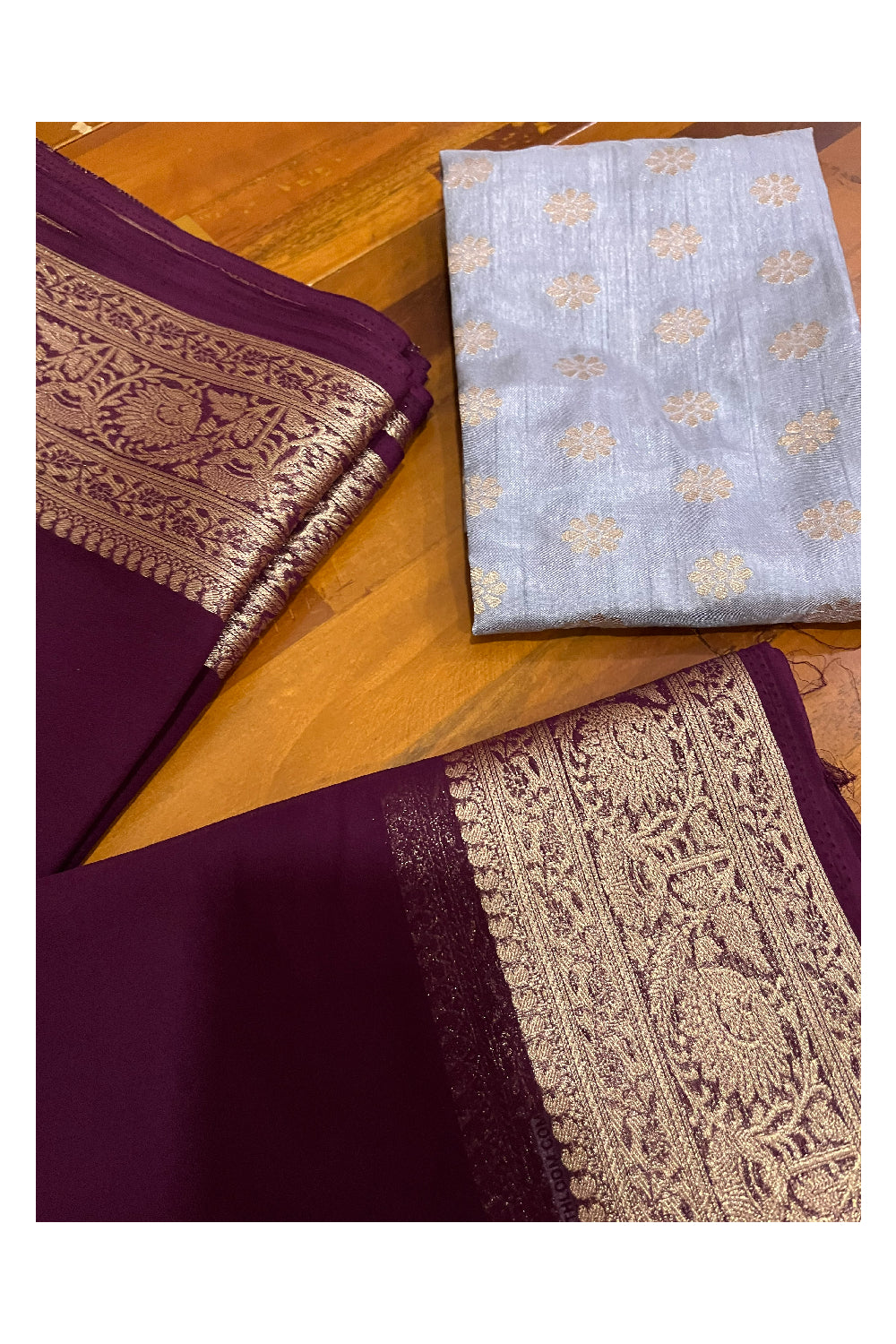 Southloom Crepe Zari Design Border Purple Saree and Grey Blouse piece