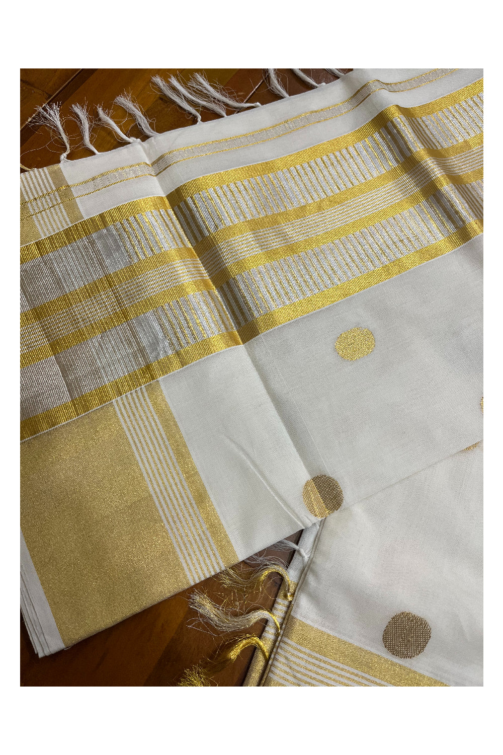 Southloom Premium Handloom Cotton Saree with Polka Woven Designs and Silver Gold Kasavu Pallu