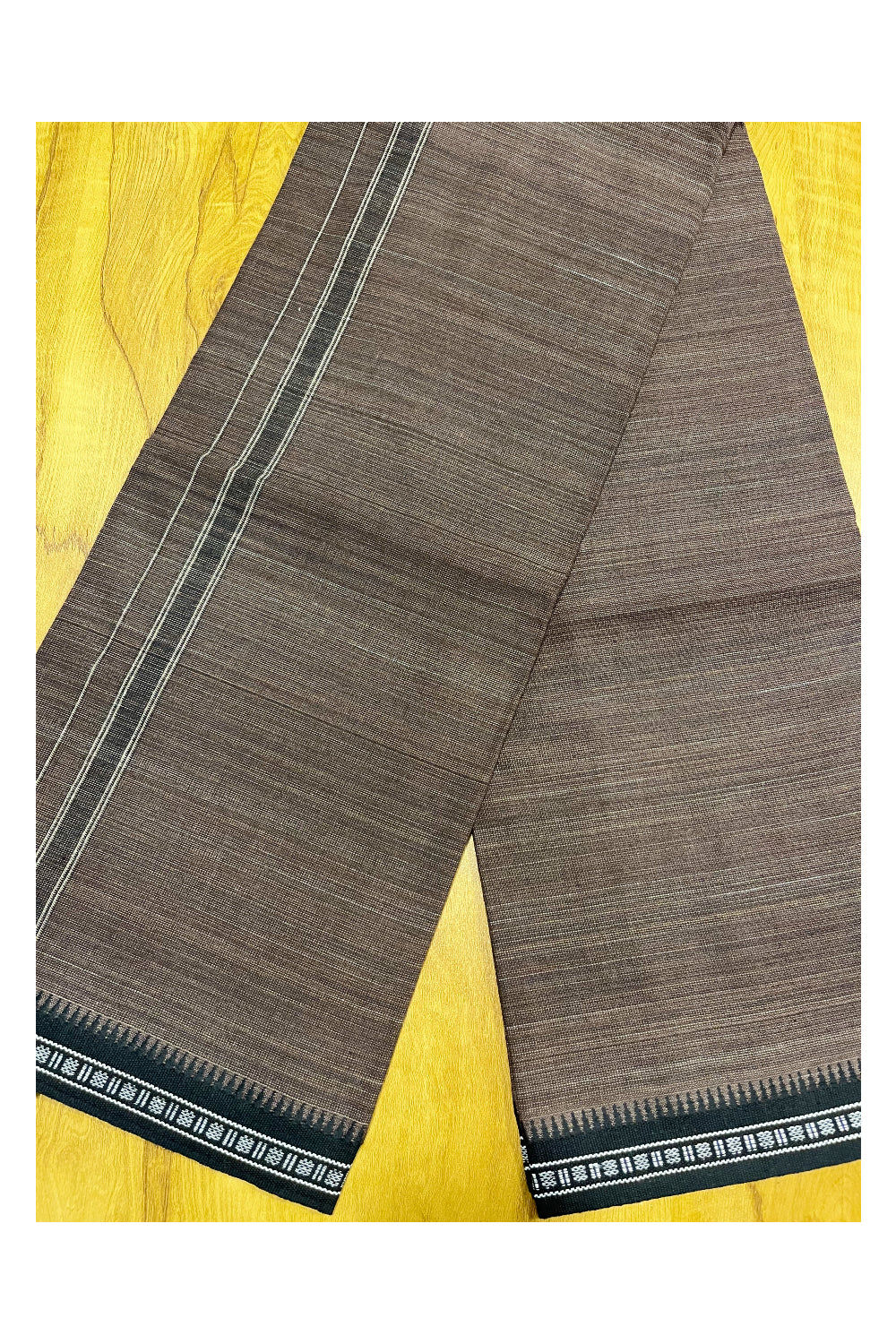 Southloom Brown Single Mundu / Otta Mundu / Lungi (South Indian Kerala Dhoti)