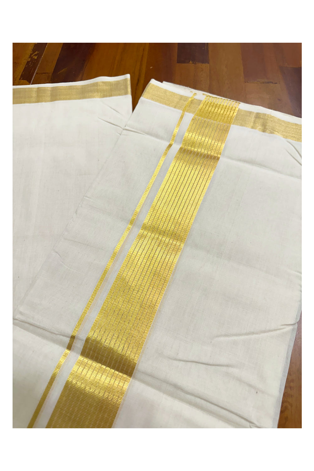 Southloom Super Premium Balaramapuram Unakkupaavu Handloom Wedding Kasavu Mundu (South Indian Kerala Dhoti)