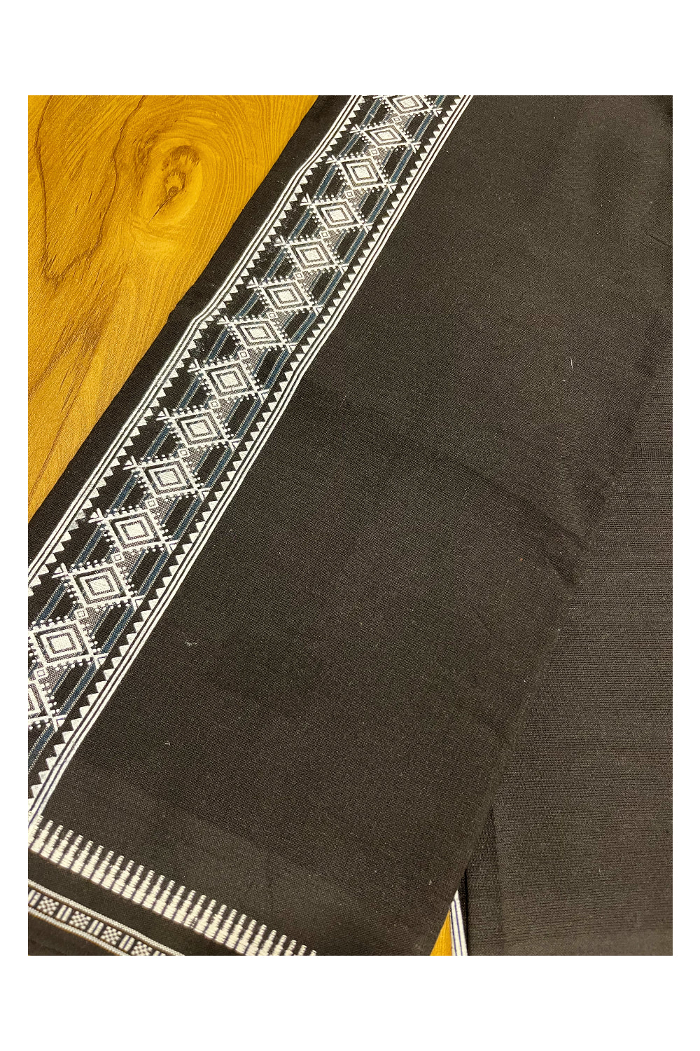 Southloom Black Printed Single Mundu / Otta Mundu / Lungi (South Indian Kerala Dhoti)