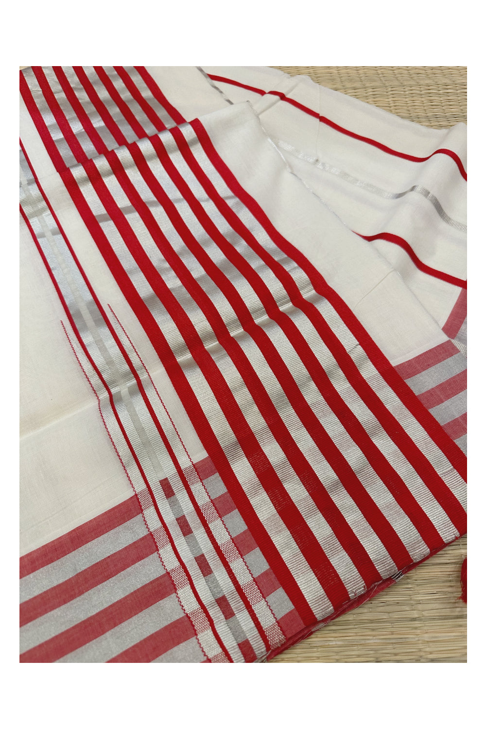 Southloom Premium Handloom Saree with Silver Kasvau and Red Lines Across Body and Lines Design Pallu
