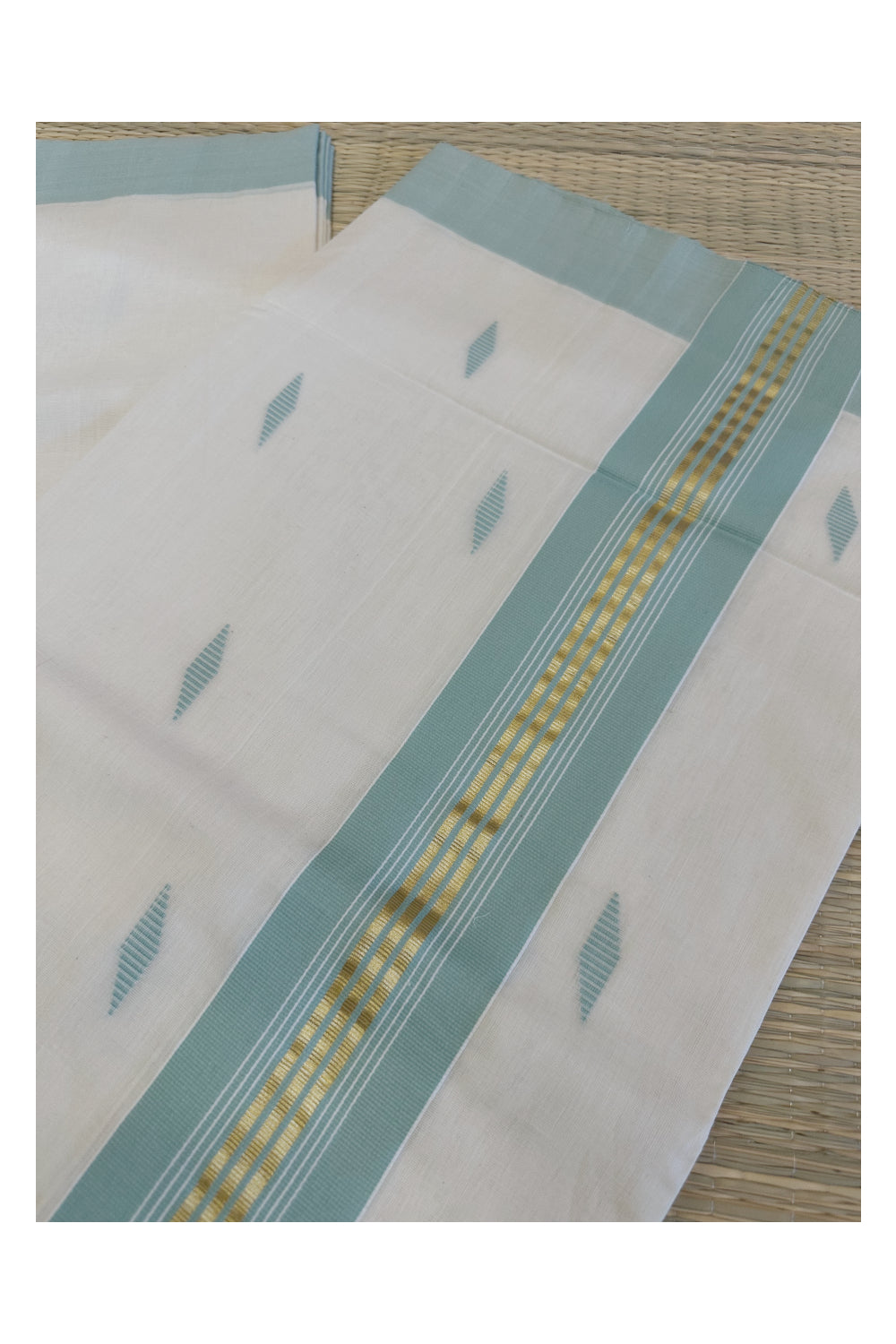 Southloom Super Premium Unakkupaavu Handloom Butta Work Saree with Light Turquoise and Pure Kasavu Border