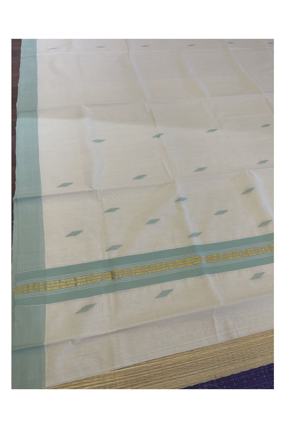 Southloom Super Premium Unakkupaavu Handloom Butta Work Saree with Light Turquoise and Pure Kasavu Border