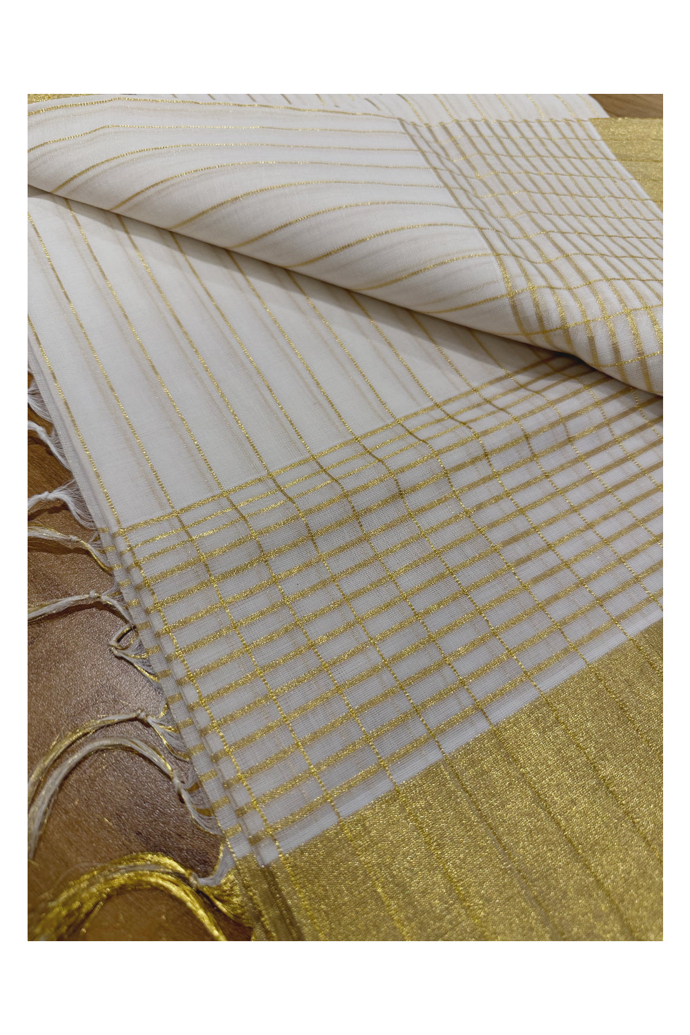 Southloom™ Handloom Kasavu Saree with Kasavu Lines Across Body