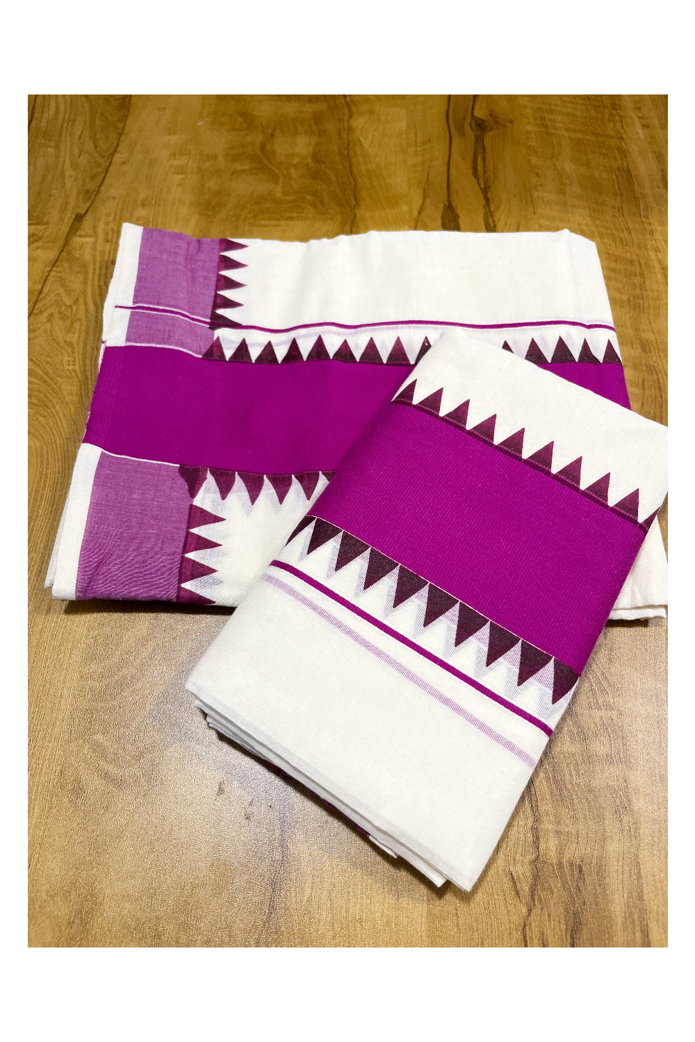 Kerala Pure Cotton Set Mundu Single (Mundum Neriyathum) with Bright Magenta Temple Border 2.80 Mtrs