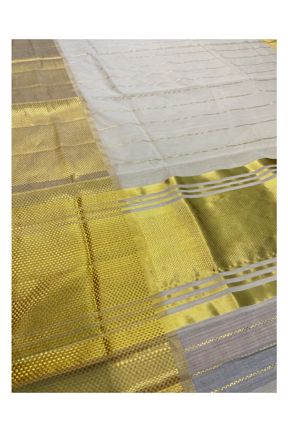 Southloom™ Premium Handloom Tissue Kasavu Lines Saree with Paa Neythu Border