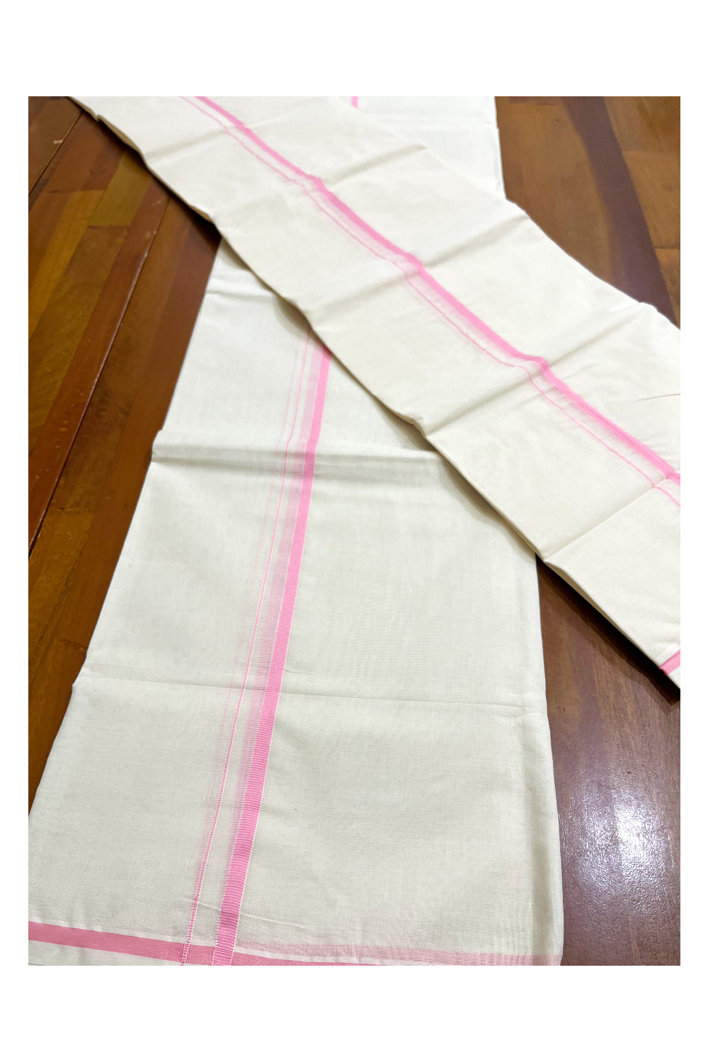 Kerala Cotton Puliyilakkara Single Set Mundu (Mundum Neriyathum) with 0.5 inch Pink Border 2.80Mtrs