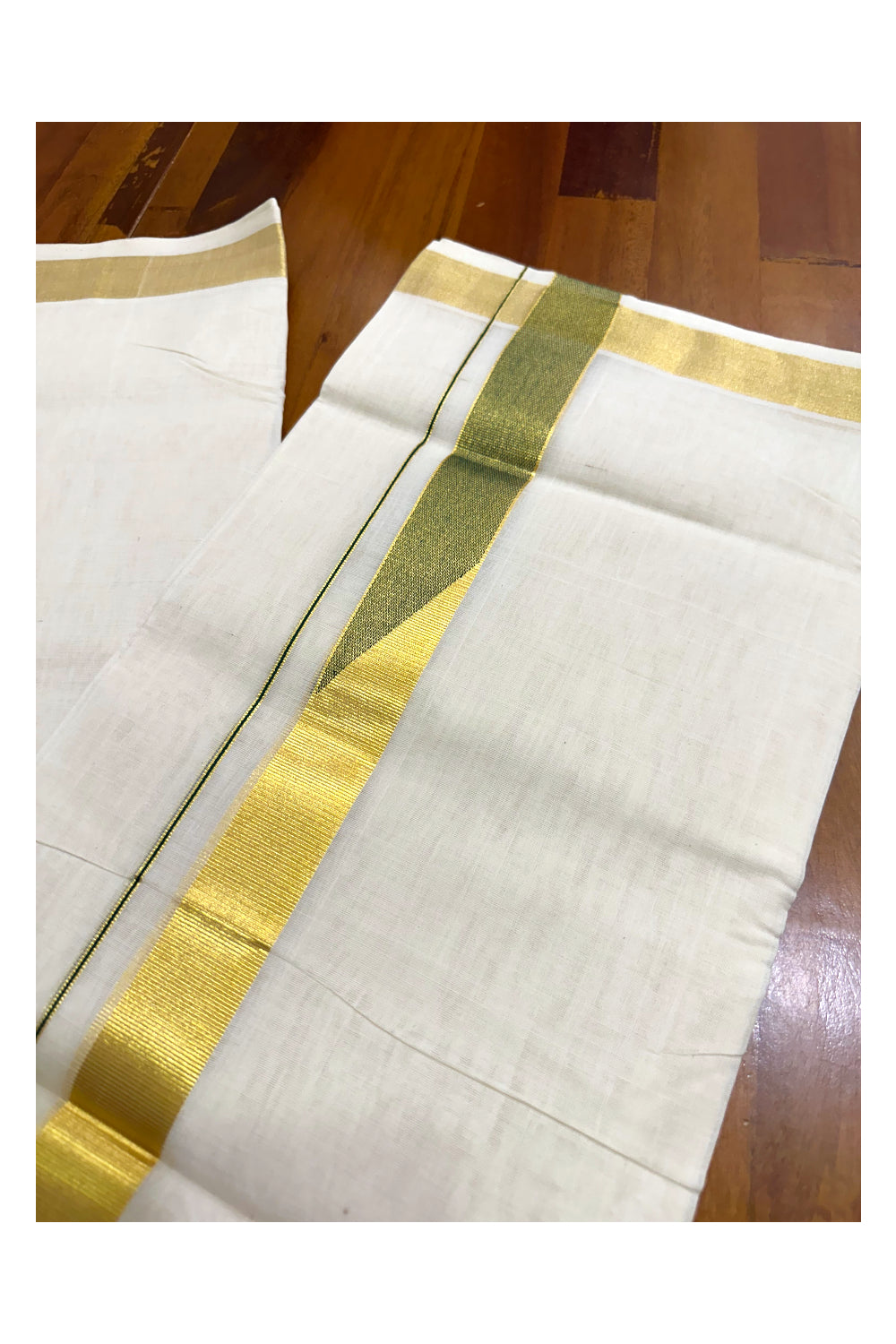 Southloom Super Premium Balaramapuram Unakkupaavu Handloom Mundu with Kasavu and Green Woven Border (South Indian Kerala Dhoti)