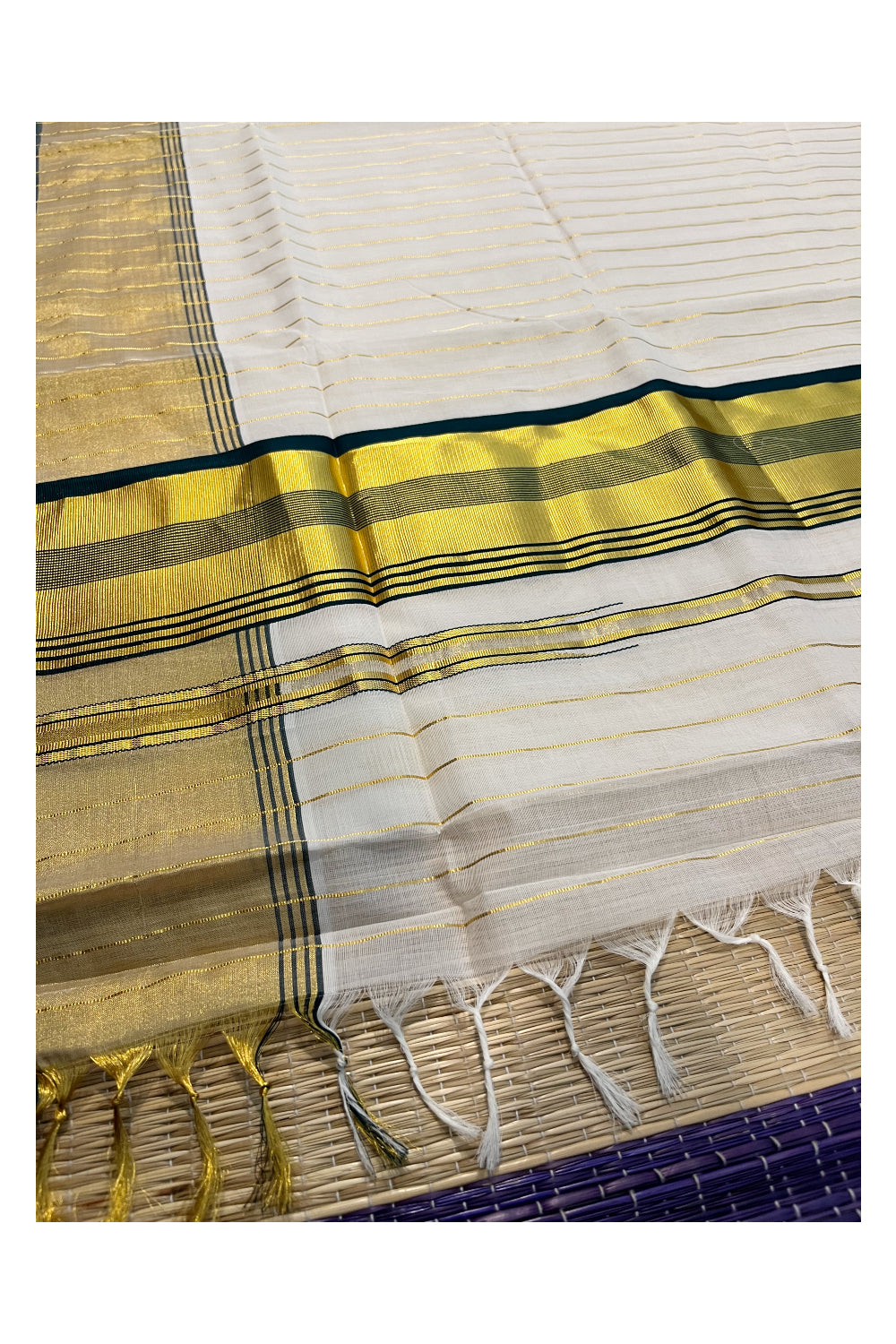 Southloom Premium Handloom Cotton Kasavu Lines Design Saree with Green Border