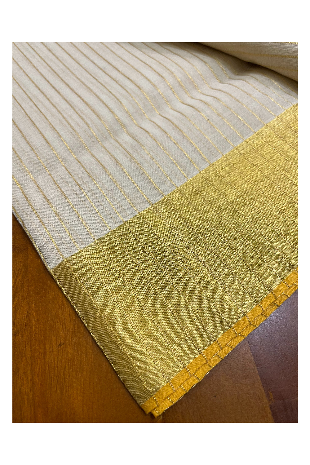 Southloom Super Premium Balaramapuram Handloom Cotton Lines Set Mundu