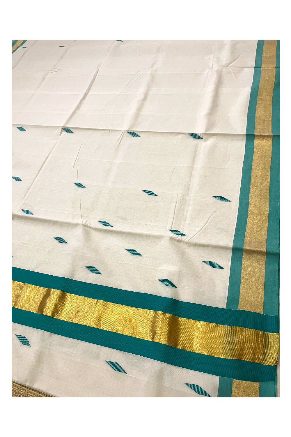 Southloom Premium Unakkupaavu Handloom Cotton Butta Work Saree with Kasavu and Green Border