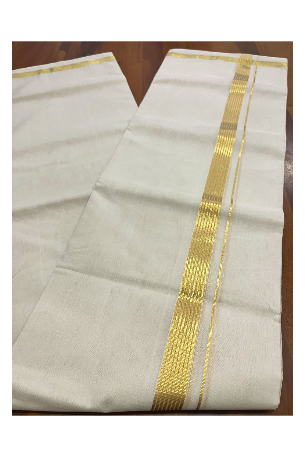 Southloom Premium Balaramapuram Unakkupaavu Handloom Kasavu Mundu (South Indian Kerala Dhoti)