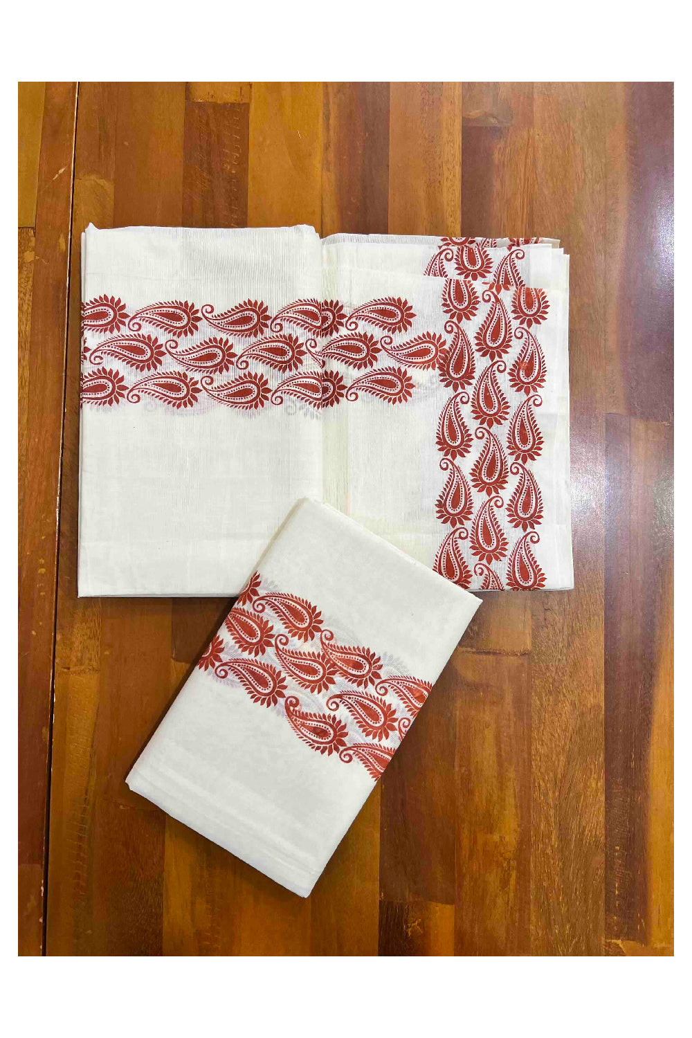 Kerala Cotton Mundum Neriyathum Single (Set Mundu) with Brick Red Paisley Block Prints in Border 2.80 Mtrs