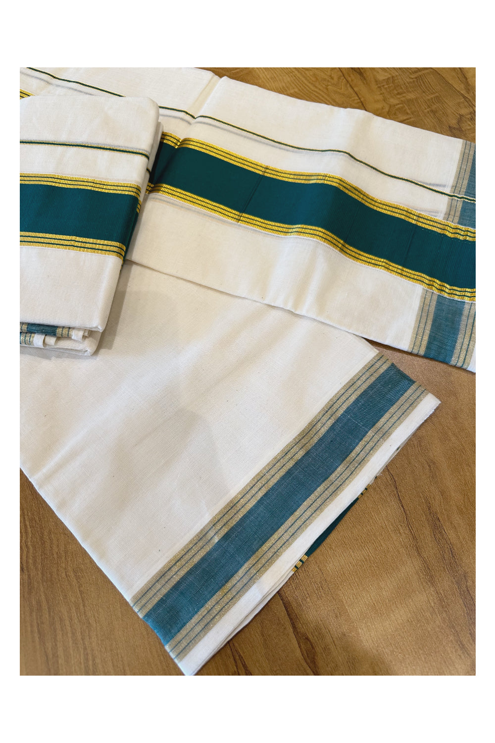 Kerala Cotton Single Set Mundu (Mundum Neriyathum) with Green and Kasavu Border 2.80 Mtrs (Onam Set Mundu 2023)