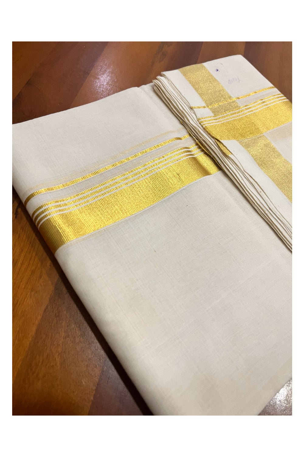 Southloom Premium Balaramapuram Unakkupaavu Handloom Kasavu Mundu (South Indian Kerala Dhoti)