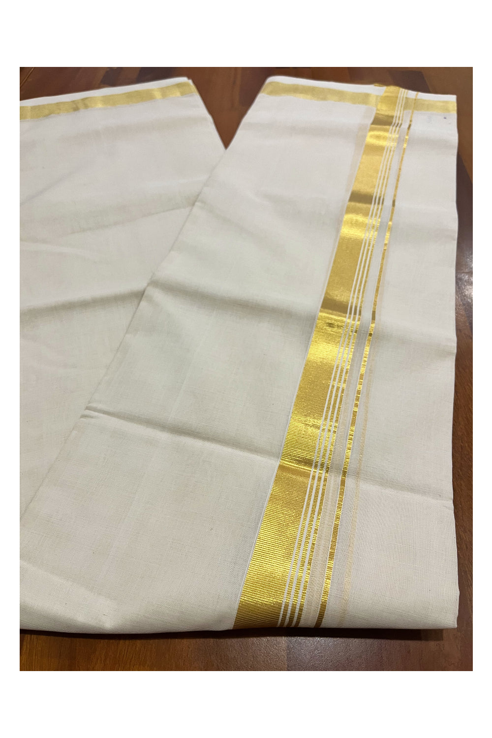 Southloom Premium Balaramapuram Unakkupaavu Handloom Kasavu Mundu (South Indian Kerala Dhoti)