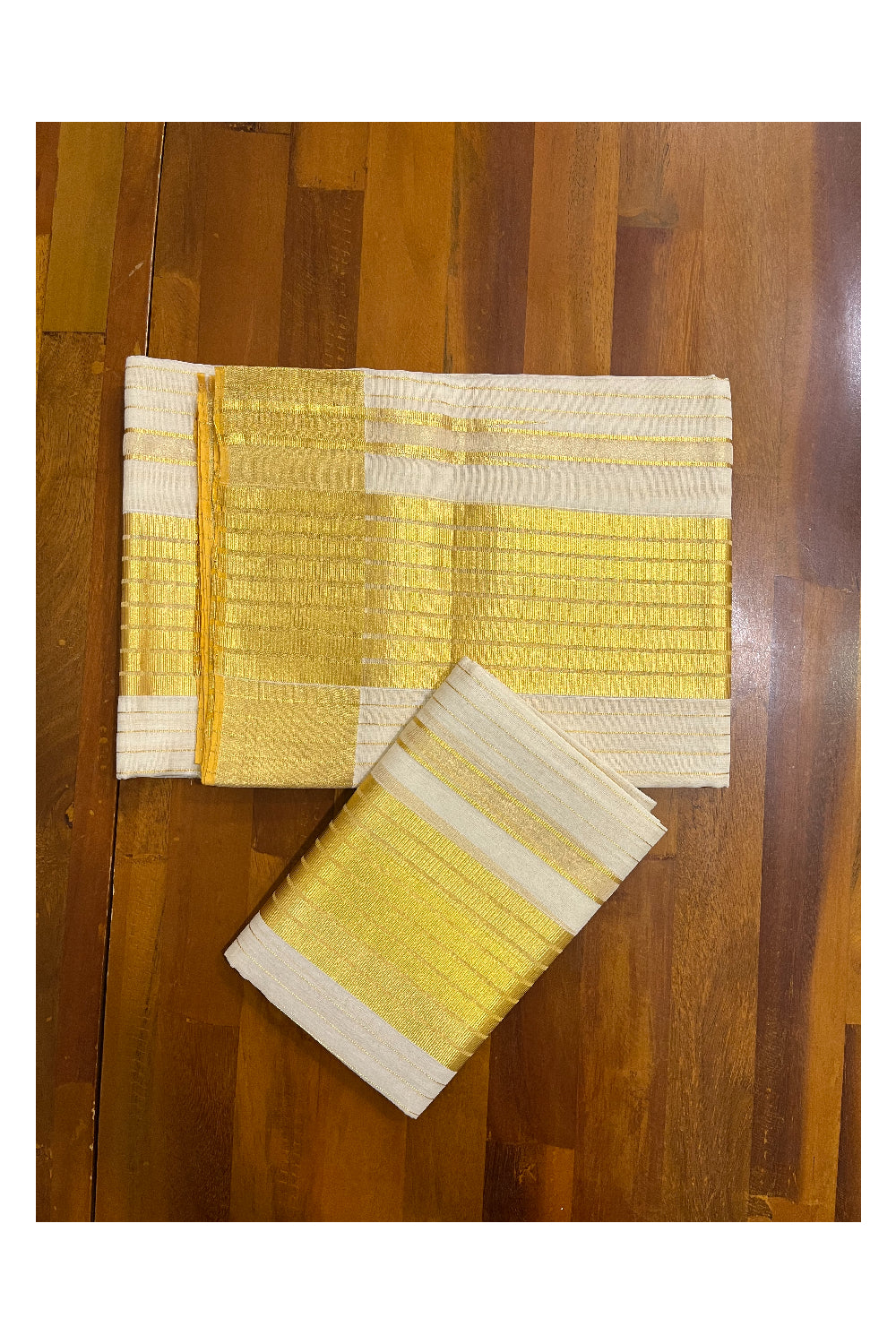 Southloom Super Premium Balaramapuram Handloom Cotton Lines Wedding Set Mundu