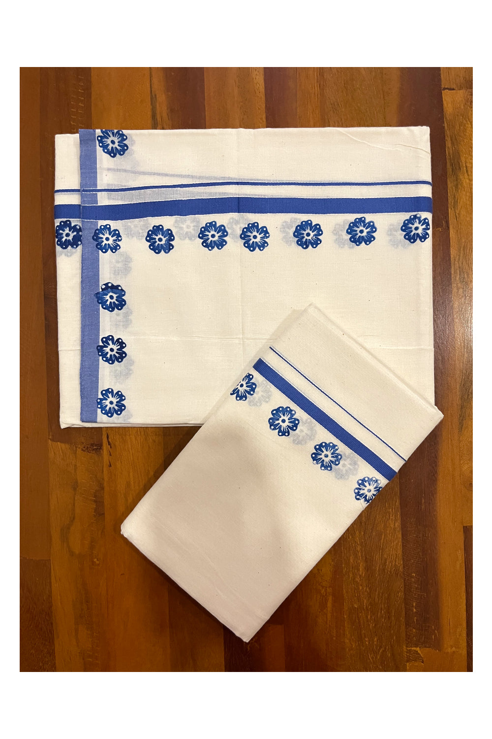 Kerala Cotton Mundum Neriyathum Single (Set Mundu) with Blue Floral Block Prints on Border