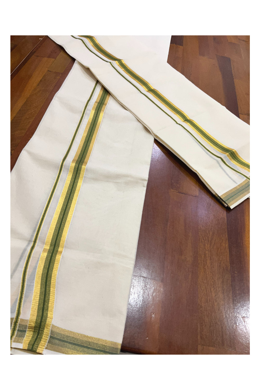 Pure Cotton Kerala Single Set Mundu (Mundum Neriyathum) with Olive Green and Kasavu Border 2.80 Mtrs