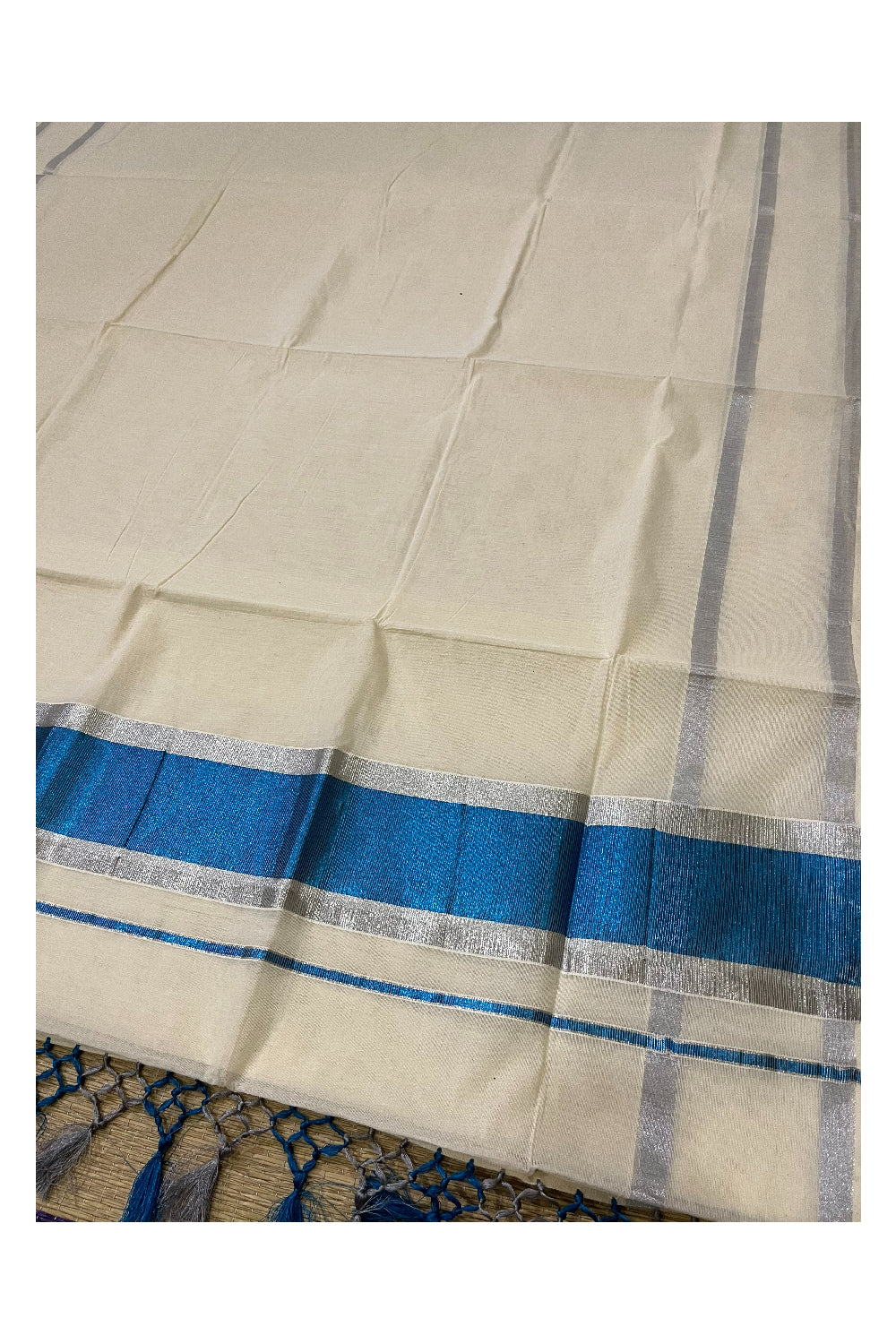 Pure Cotton Kerala Saree with Silver Border and Blue Kasavu Pallu