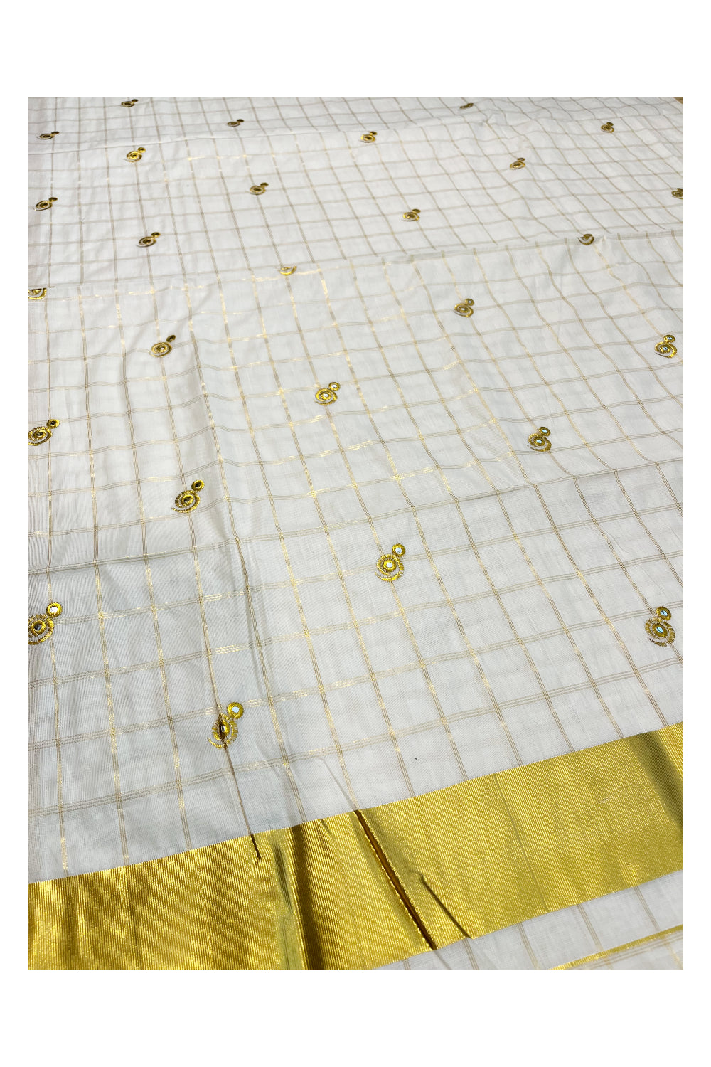 Kerala Cotton Kasavu Checked Saree with Embroidery Work On Body