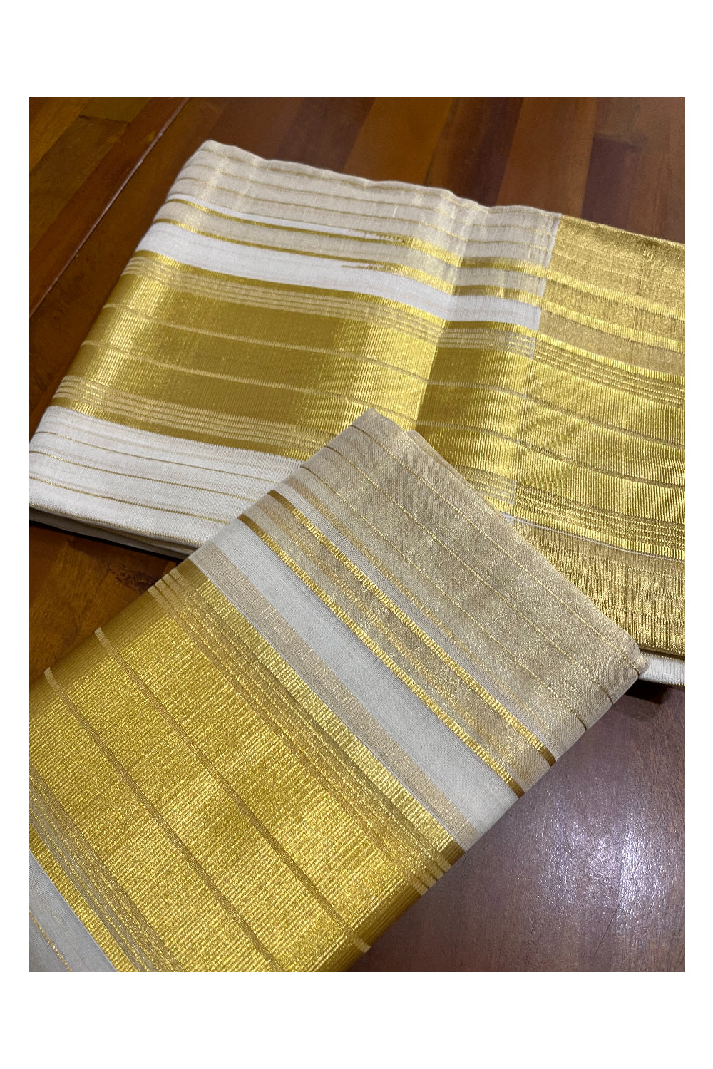 Southloom Super Premium Balaramapuram Handloom Cotton Lines Wedding Set Mundu