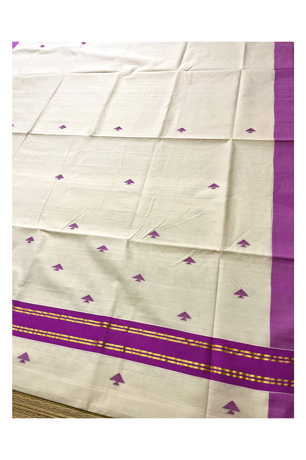 Southloom Premium Balaramapuram Unakkupaavu Handloom Cotton Butta Saree with Violet and Kasavu Border