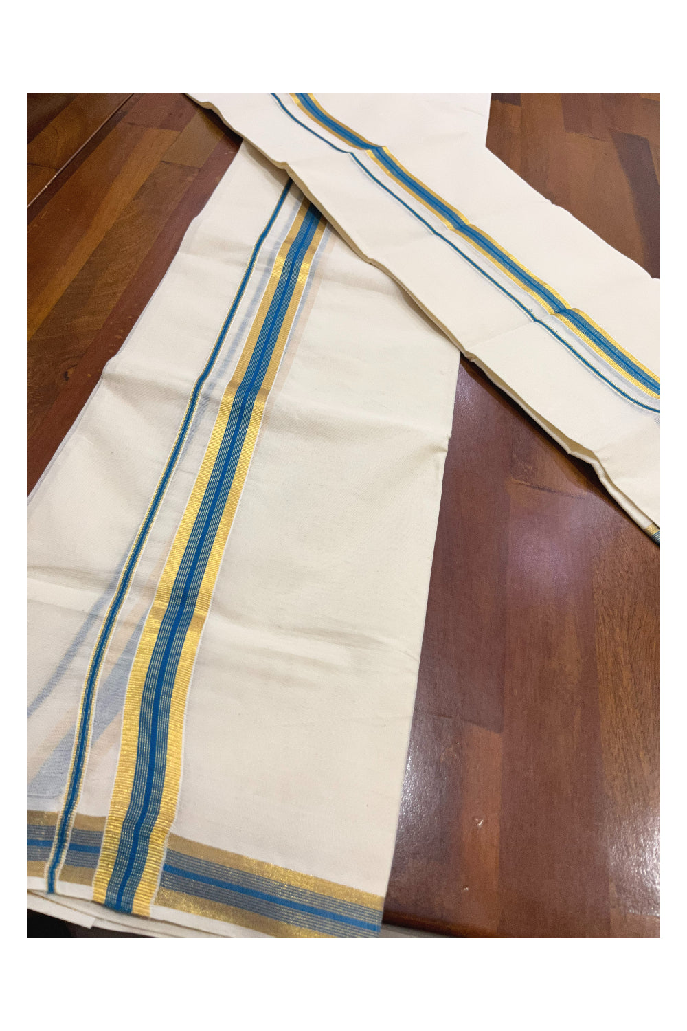 Pure Cotton Kerala Single Set Mundu (Mundum Neriyathum) with Blue and Kasavu Border 2.80 Mtrs