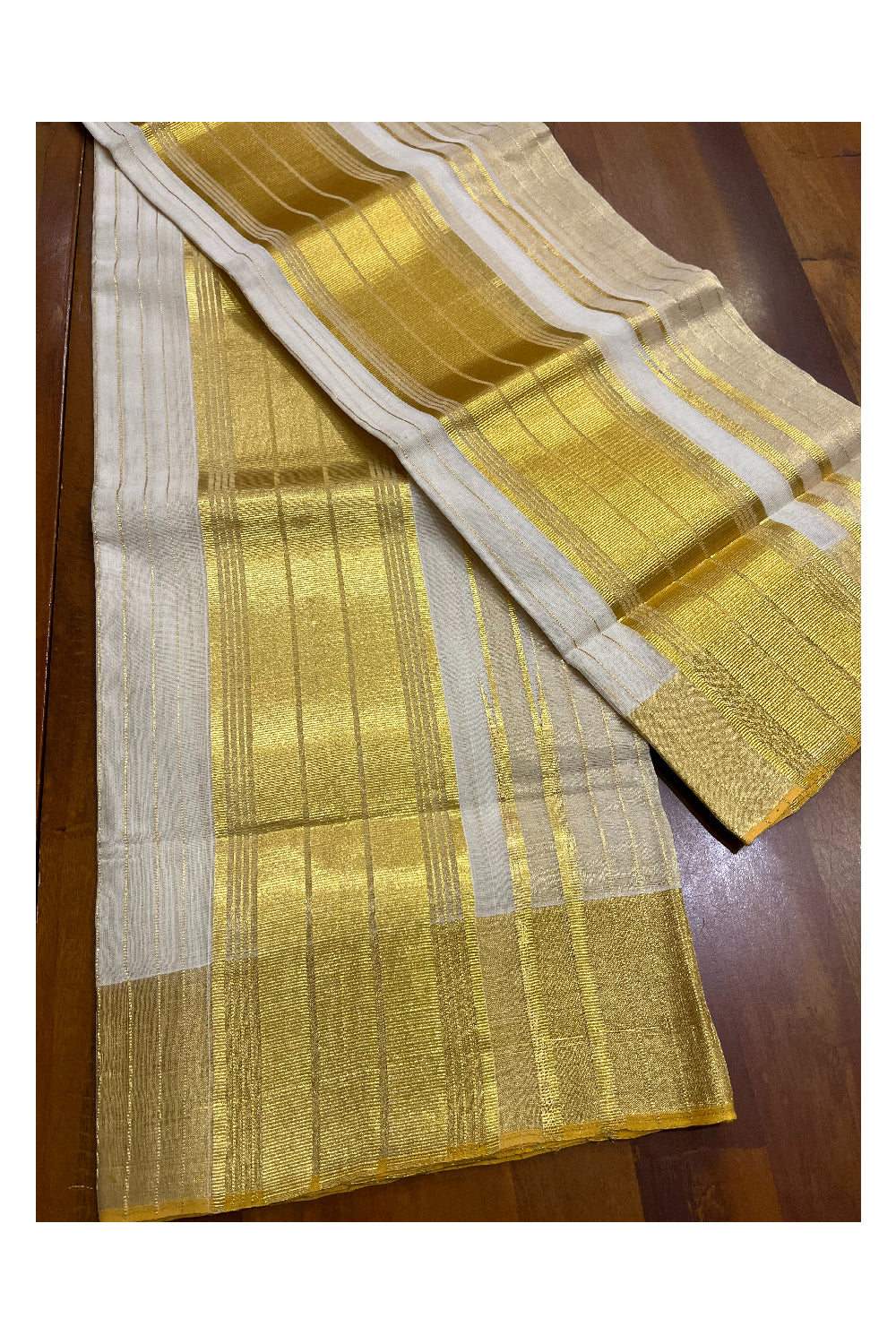 Southloom Super Premium Balaramapuram Handloom Cotton Lines Wedding Set Mundu