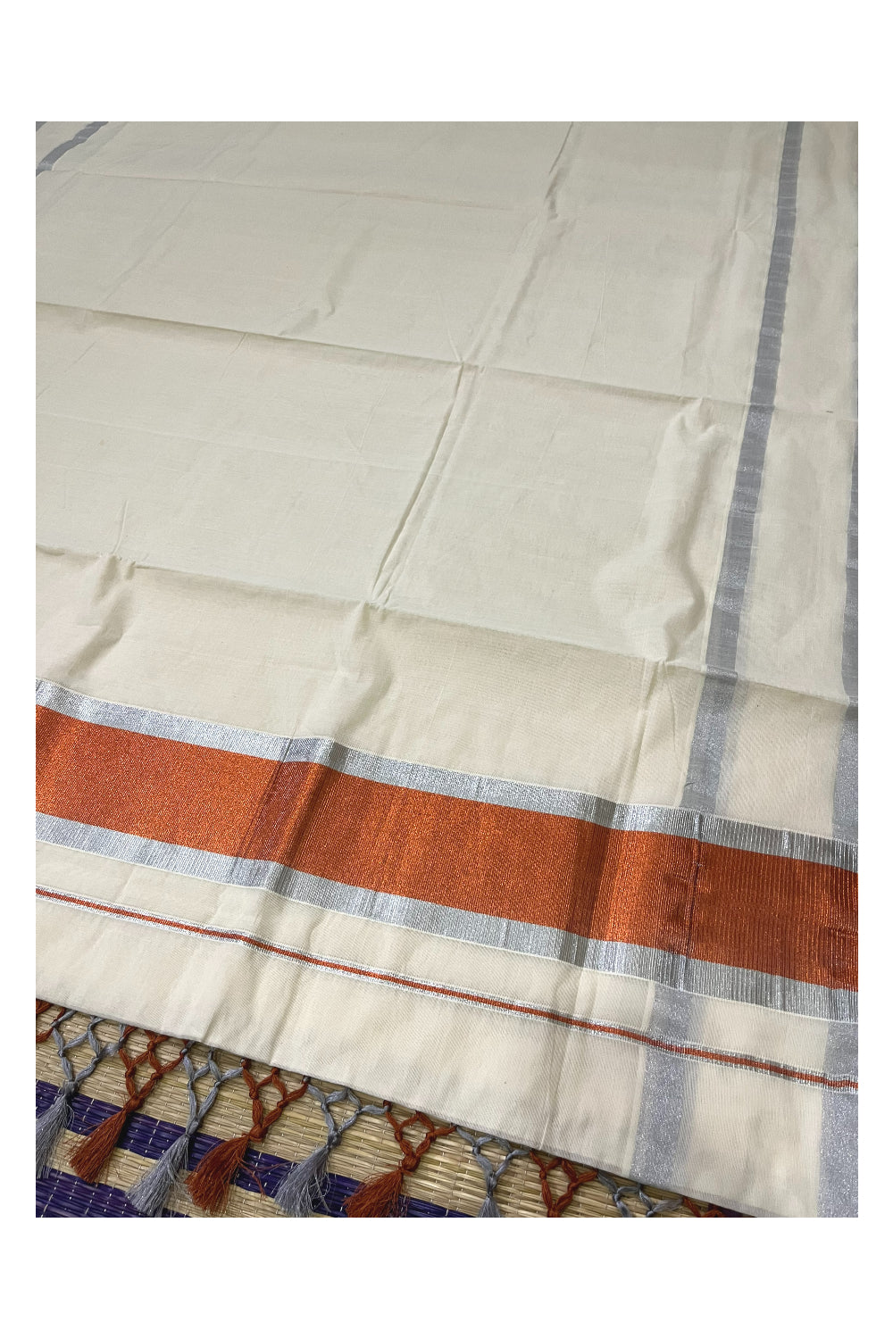 Pure Cotton Kerala Saree with Silver Border and Copper Kasavu Pallu (Onam Saree 2023)