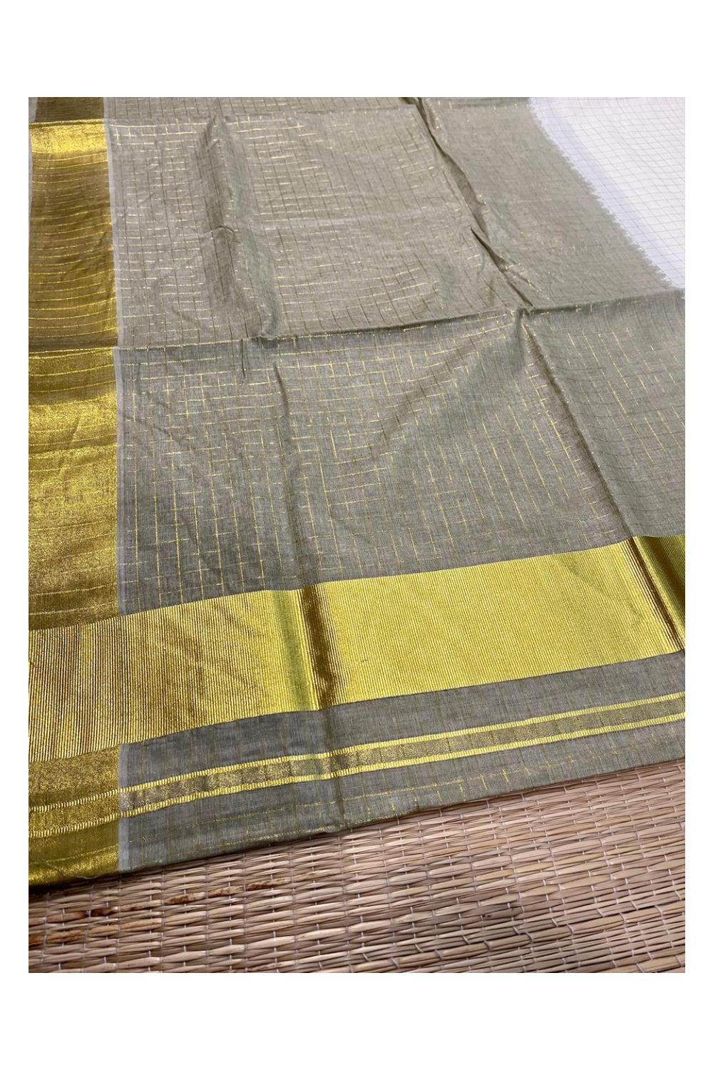 Southloom Cotton Tie & Dye - Half & Half Green Design Saree with Kasavu Checks Across Body