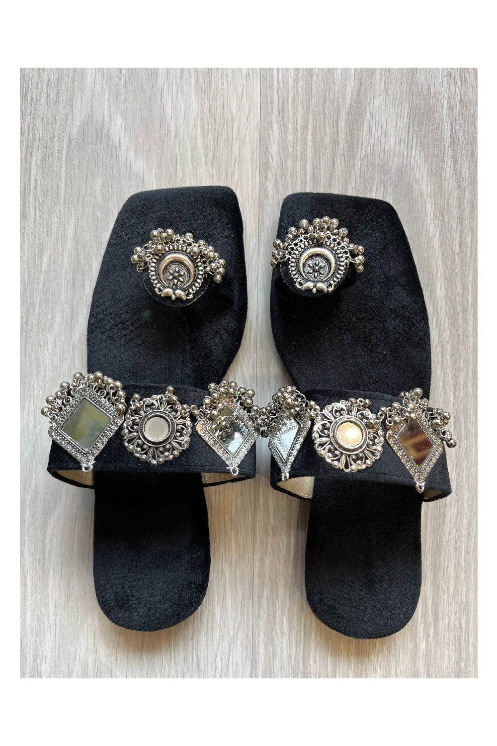 Southloom Jaipur Handmade Black Open Toe Sandals With Metal Accent