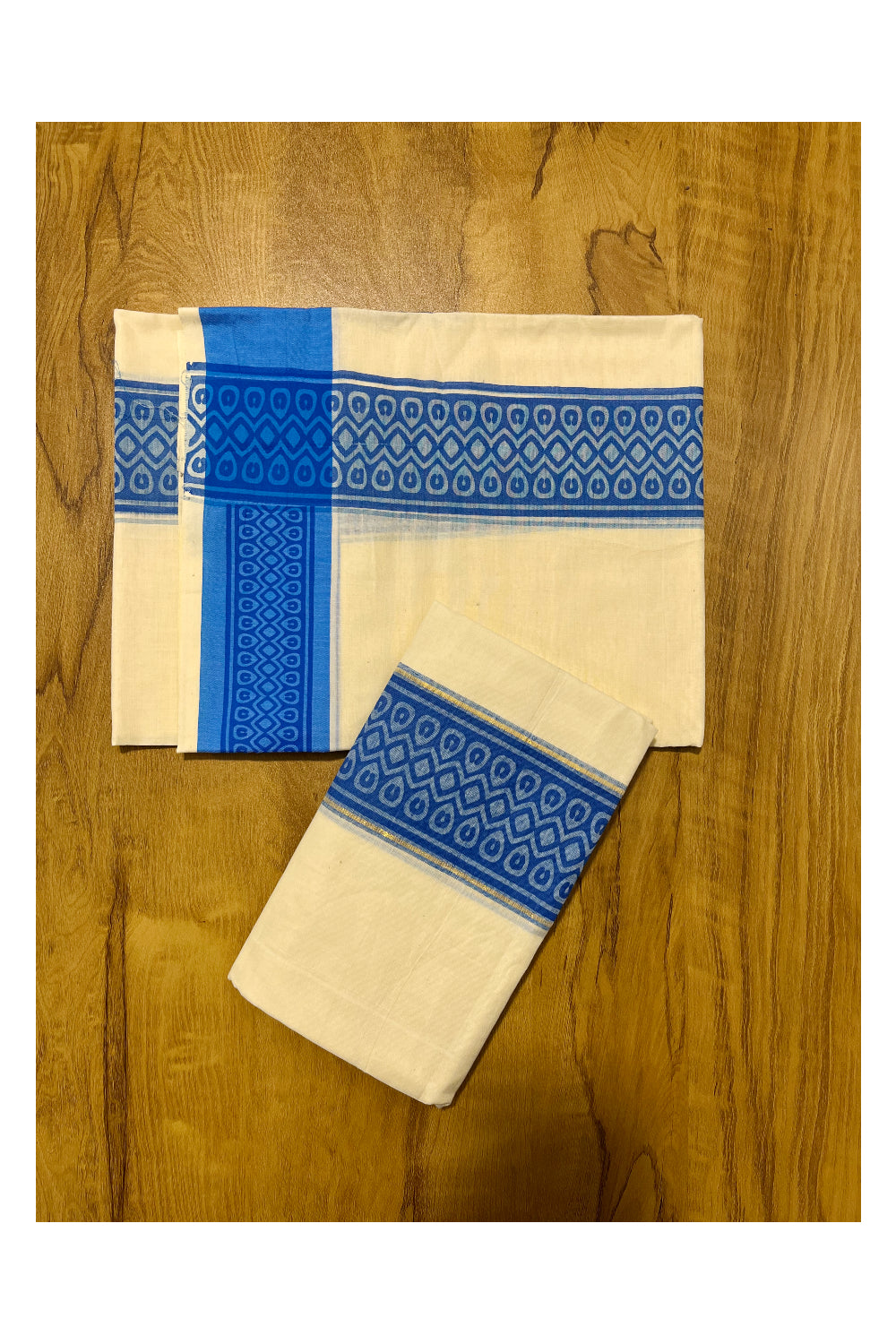 Kerala Cotton Single Set Mundu (Mundum Neriyathum) with Blue Block print Border 2.80Mtrs