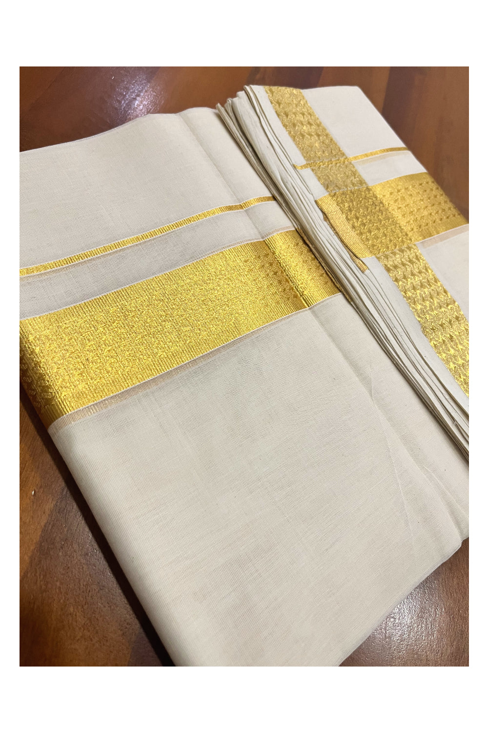 Southloom Premium Balaramapuram Unakkupaavu Handloom Mundu with Kasavu Woven Design Border (South Indian Kerala Dhoti)