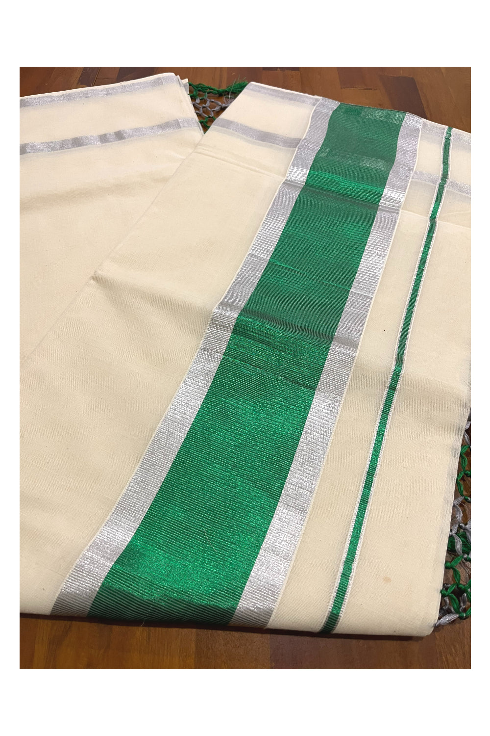 Pure Cotton Kerala Saree with Silver Border and Green Kasavu Pallu (Onam Saree 2023)