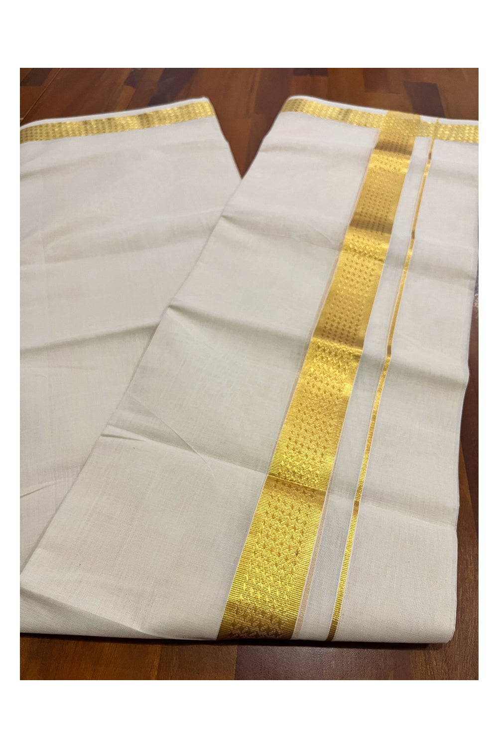 Southloom Premium Balaramapuram Unakkupaavu Handloom Mundu with Kasavu Woven Design Border (South Indian Kerala Dhoti)