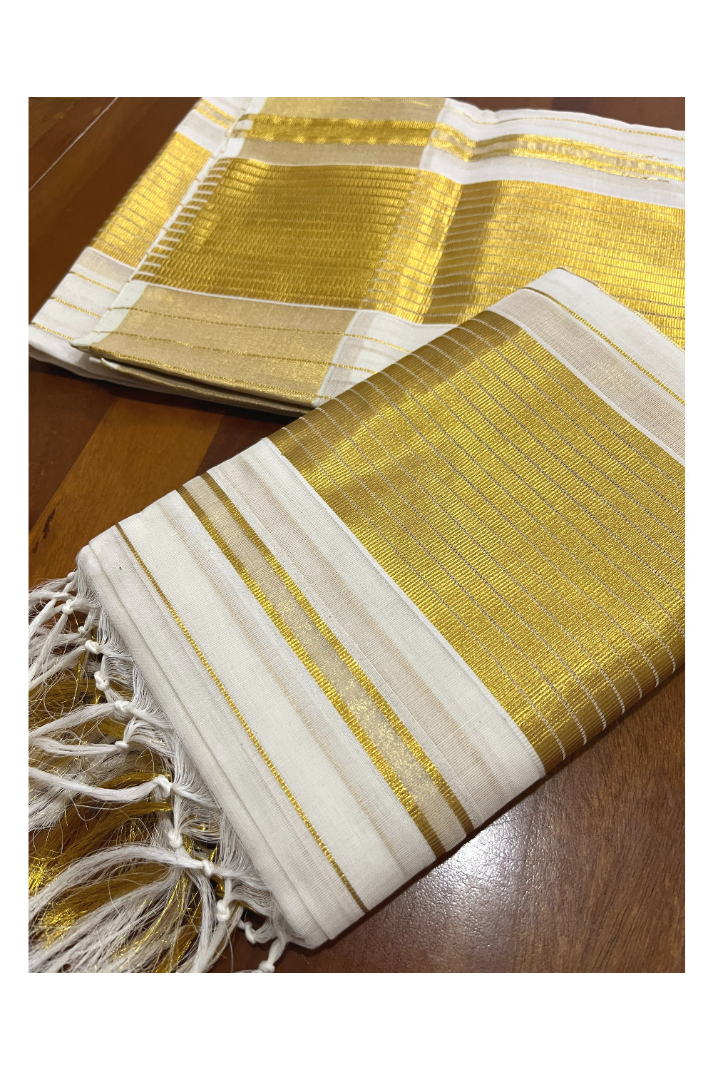 Southloom Handloom Premium Single Set Mundu (Mundum Neriyathum) with Kasavu Lines Across Body 2.80 Mtrs