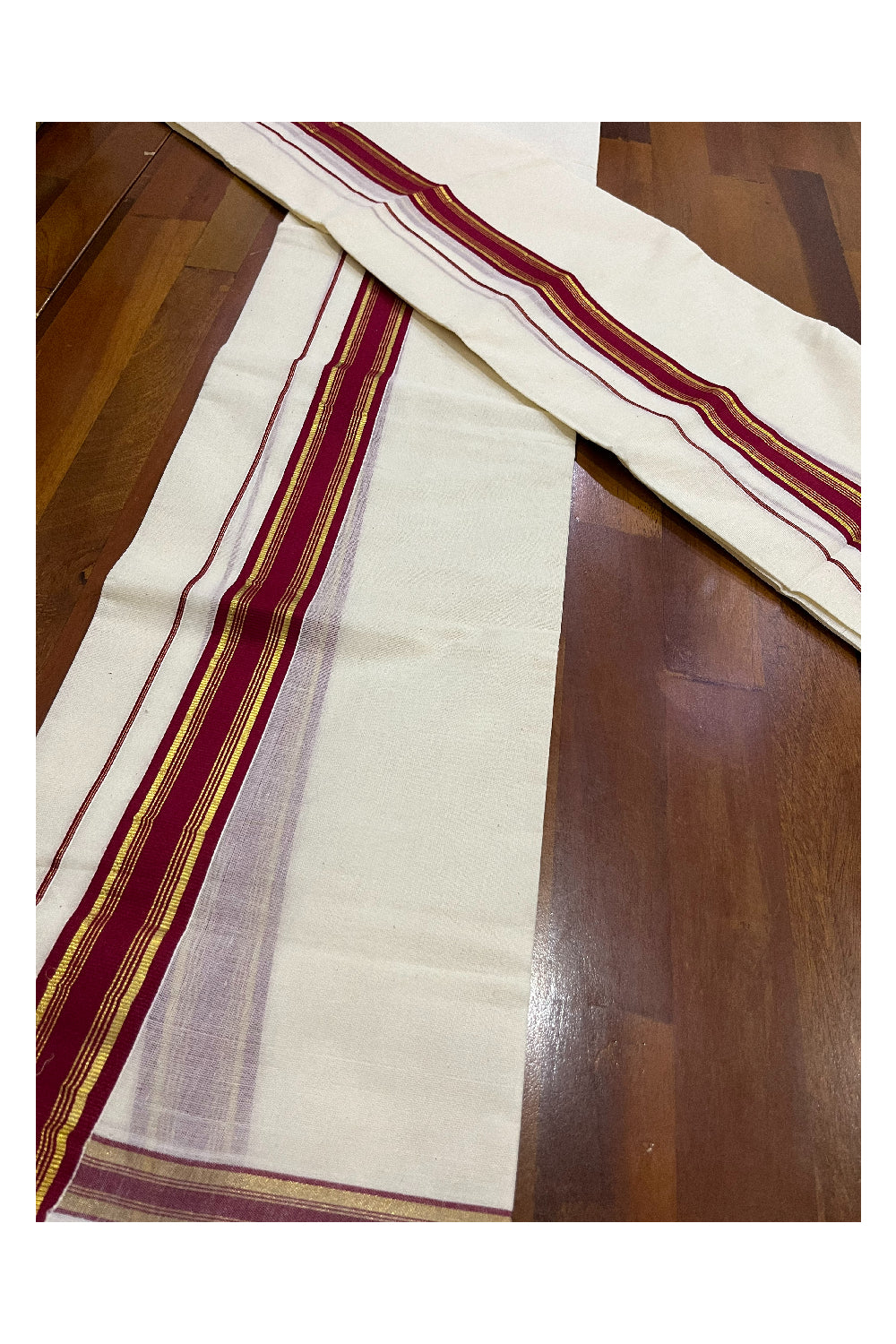 Pure Cotton Kerala Single Set Mundu (Mundum Neriyathum) with Maroon and Kasavu Border 2.80 Mtrs (Onam Set Mundu 2023)