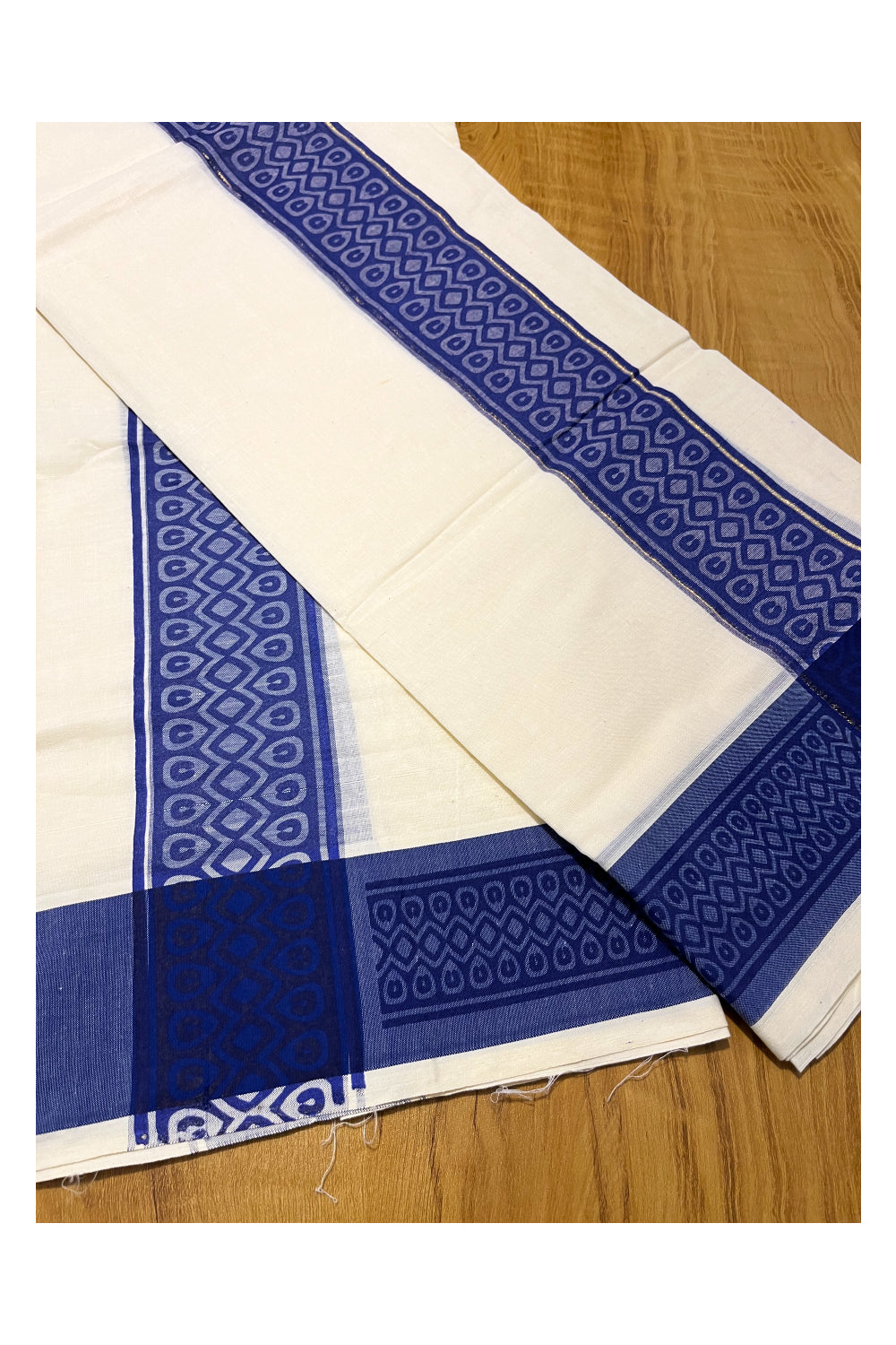 Kerala Cotton Single Set Mundu (Mundum Neriyathum) with Blue Block print Border 2.80Mtrs